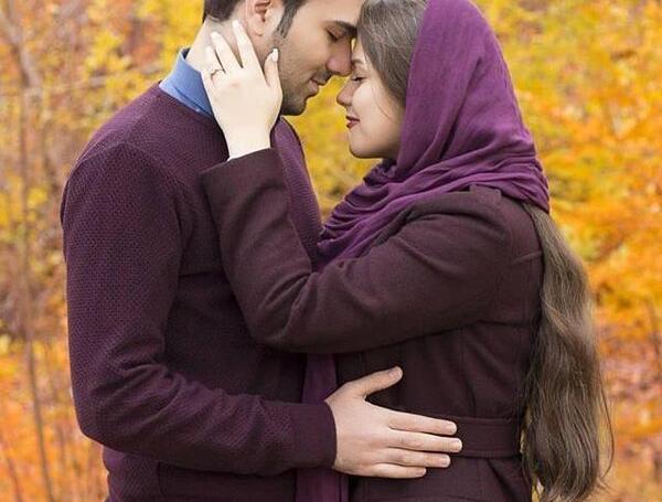 ژست عکس پاییزی دخترانه با چادر