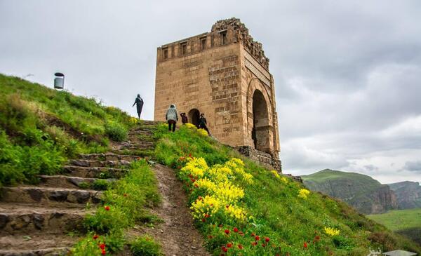 عکس قبر ضحاک