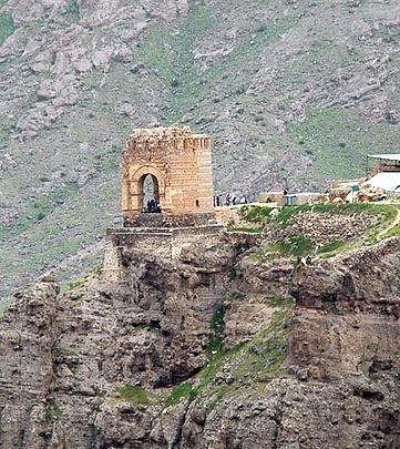 عکس قبر ضحاک