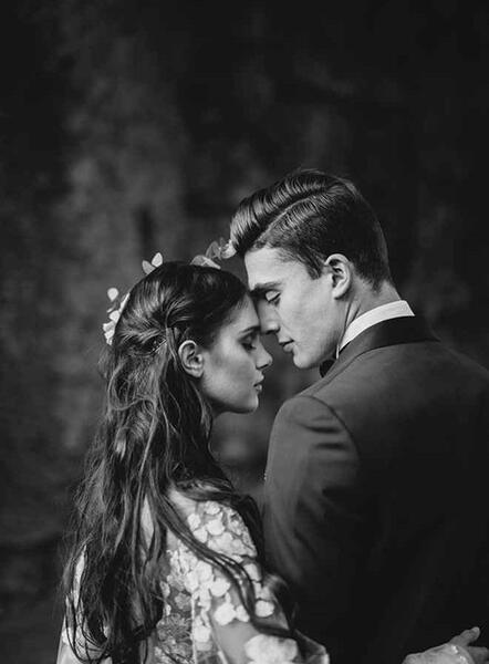 عکس دونفره عاشقانه آتلیه