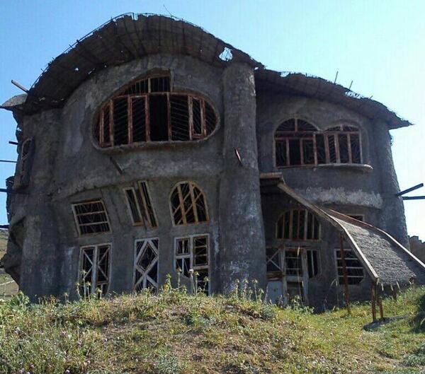 عکس خانه جن زده