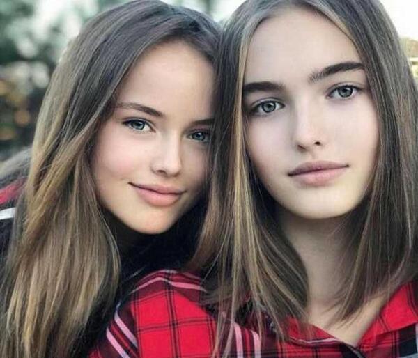 ژست عکس دخترانه سلفی دونفره