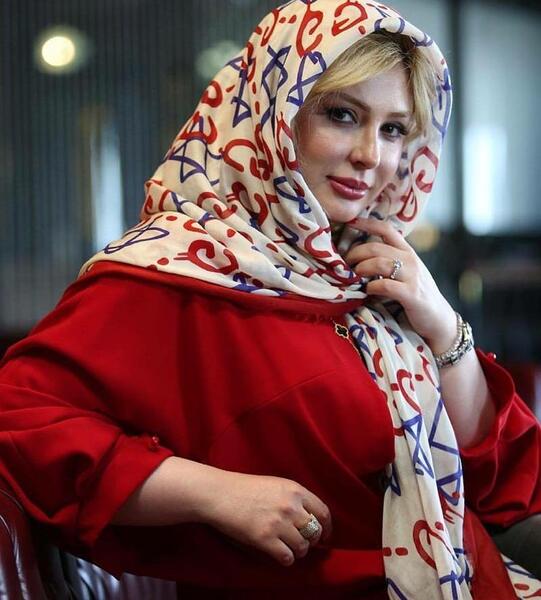 عکس شتر با روسری