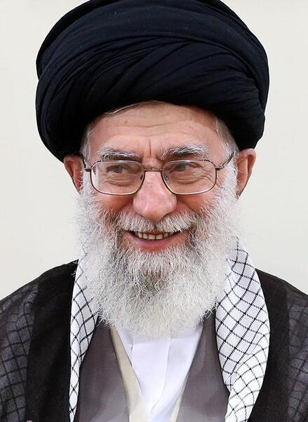 عکس لبخند رهبری