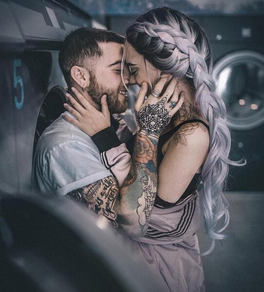 عکس بوسه عاشقانه دونفره