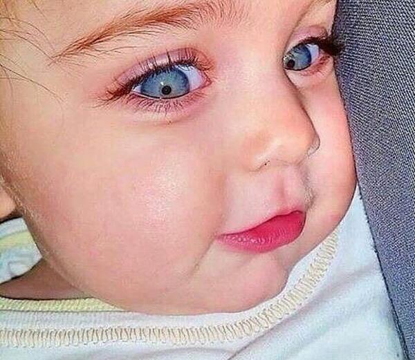 عکس بچه خوشگل چشم رنگی