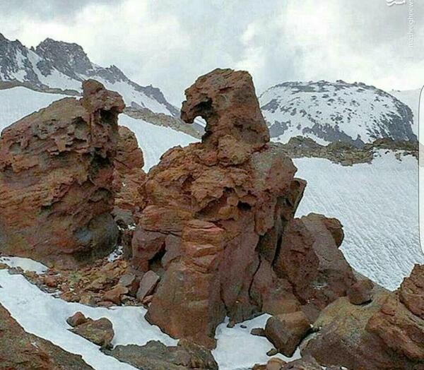 عکس کوه عقاب یزد