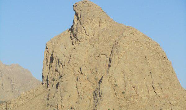 عکس کوه عقاب یزد