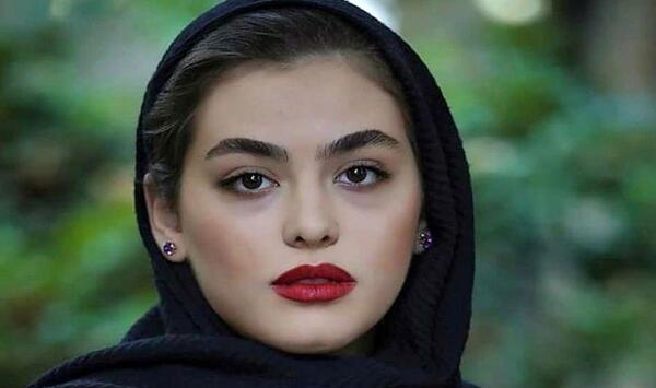 عکس شرم آور ریحانه پارسا در ترکیه