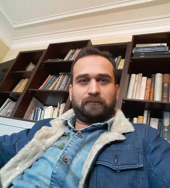 عکس سینا در فیلم اوای باران