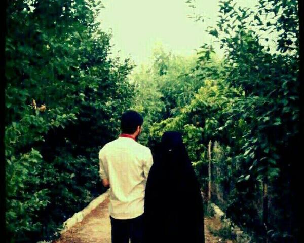 عکس عاشقانه دونفره با چادر