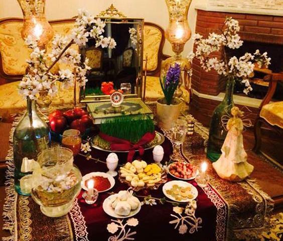 عکس سفره هفت سین روی میز ناهار خوری