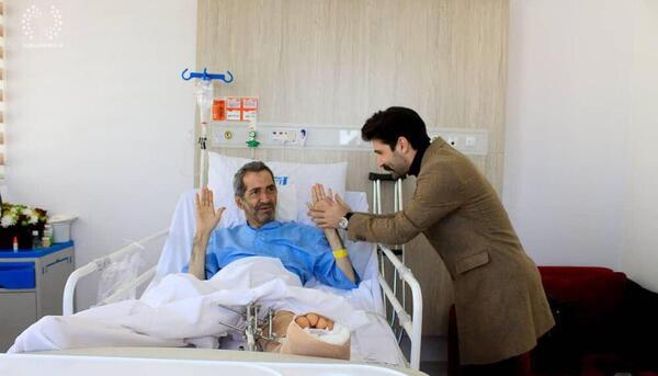 عکس حمید هیراد در بیمارستان