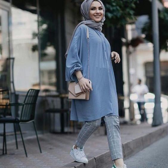عکس مدل مانتو زنانه برای عید ۱۴۰۳