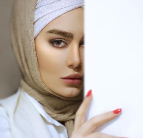 عکسهای با حجاب سحر قریشی