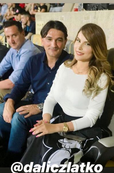 عکس خلیل زاده و همسرش