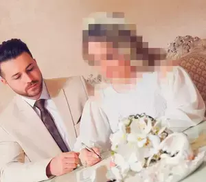 عکس عروس و داماد در محضر عقد