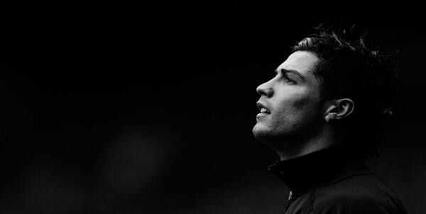 عکس آتش رونالدو