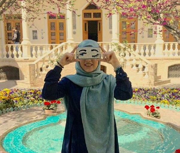 عکس دختر با حجاب مانتویی