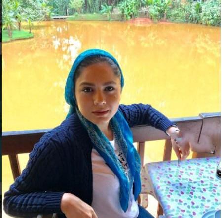عکس آزاده زارعی بی حجاب