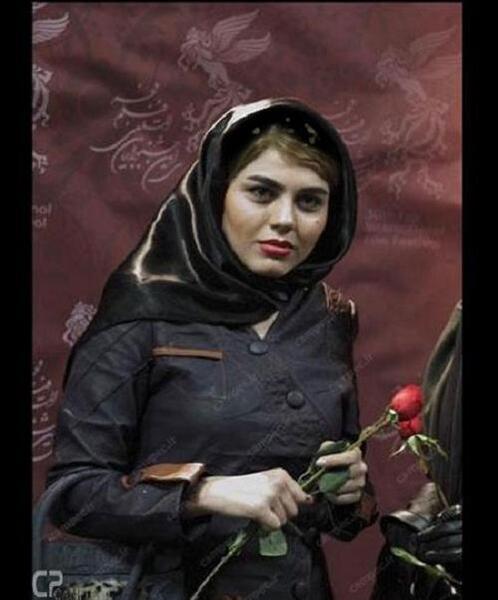 عکس آزاده زارعی بی حجاب