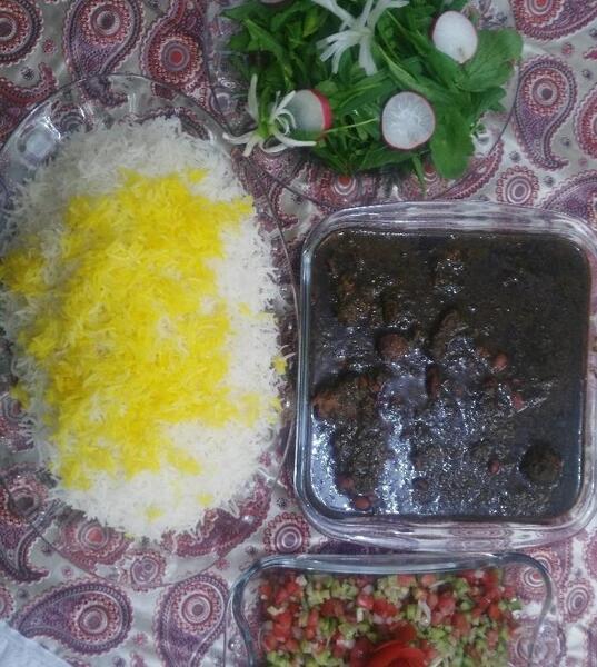 عکس قورمه سبزی سنتی