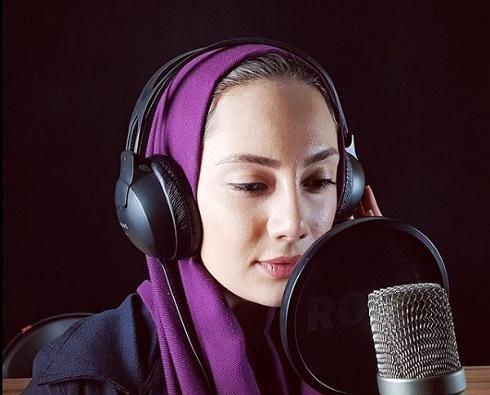 عکس با حجاب نیلوفر پورابراهیم خبرنگار