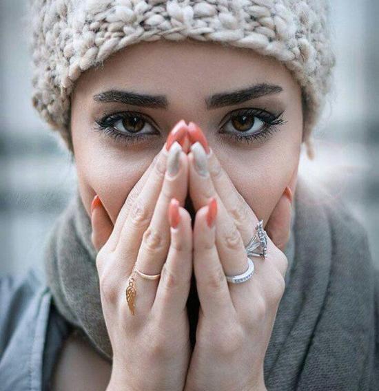 ژست عکس دخترانه صورت