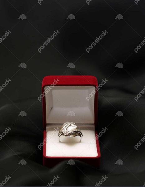 عکس طلا تو جعبه