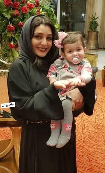 عکس بچگی ساره بیات