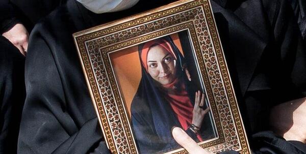 عکس عقد آزاده نامداری