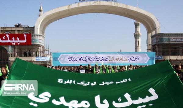 عکس امام زمان روی دیوار