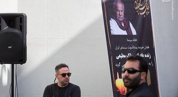 عکس قبر ناصر ملک مطیعی