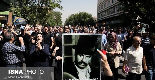 عکس قبر ناصر ملک مطیعی