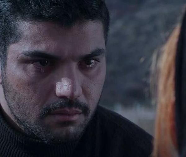 عکس گریه سینا مهراد