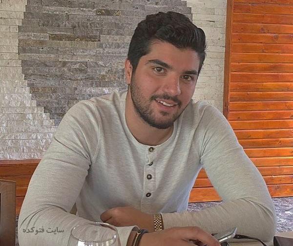 عکس گریه سینا مهراد