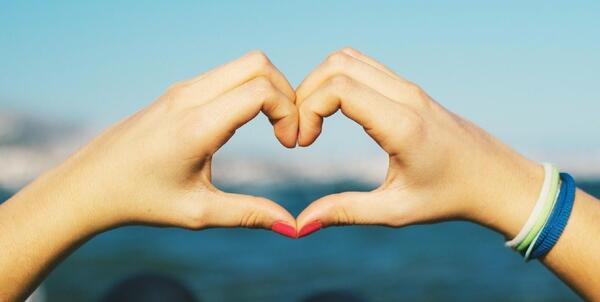عکس قلب پروفایل
