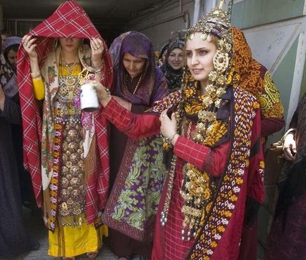 عکس لباس عروس ترکمنی