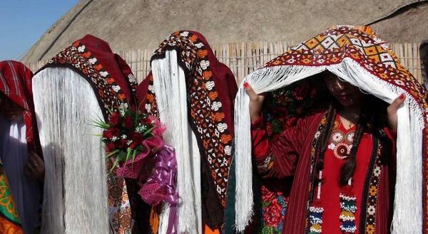 عکس لباس عروس ترکمنی