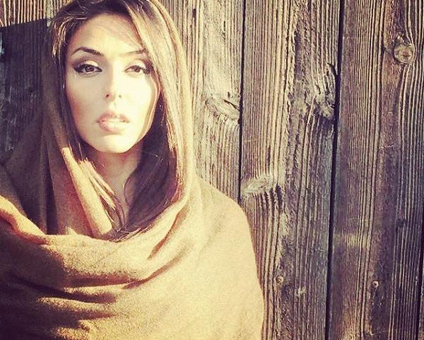 عکس حنانه شهشهانی در ترانه مادری