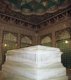 عکس قبر مامون عباسی