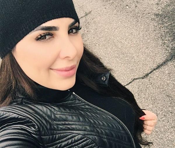 عکس از غزل سادات خواننده