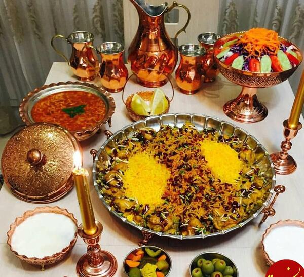 عکس پخت غذا در ظروف مسی