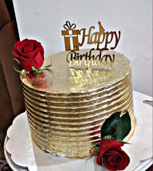 عکس کیک طلایی
