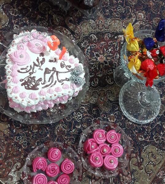 عکس کیک تولد آسیه