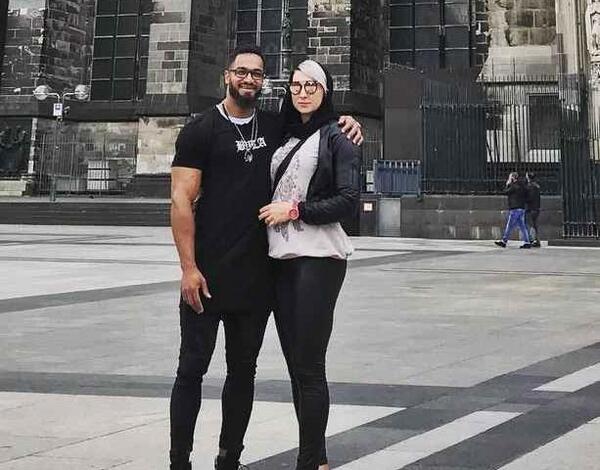 عکس پیمان رجبی و همسرش
