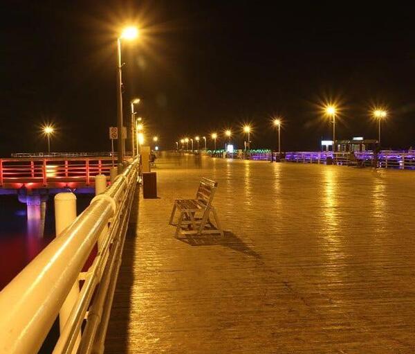 عکس دریا کیش در شب