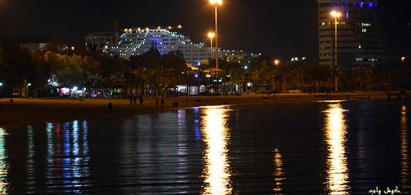 عکس دریا کیش در شب