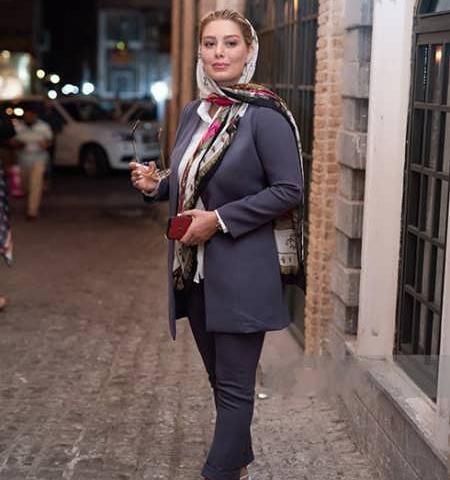 عکس سحر قریشی با مانتو لی