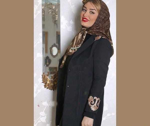 عکس سحر قریشی با مانتو لی